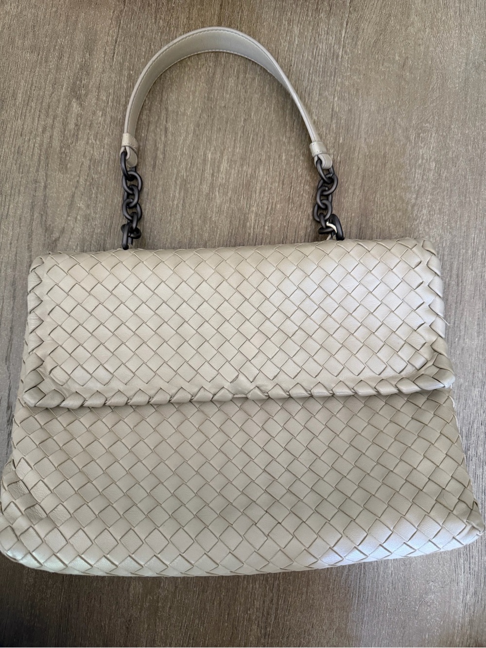 Authentic Bottega Veneta -Olimpia Woven Leather Shoulder Bag in Light Taupe - Picture 14 of 15